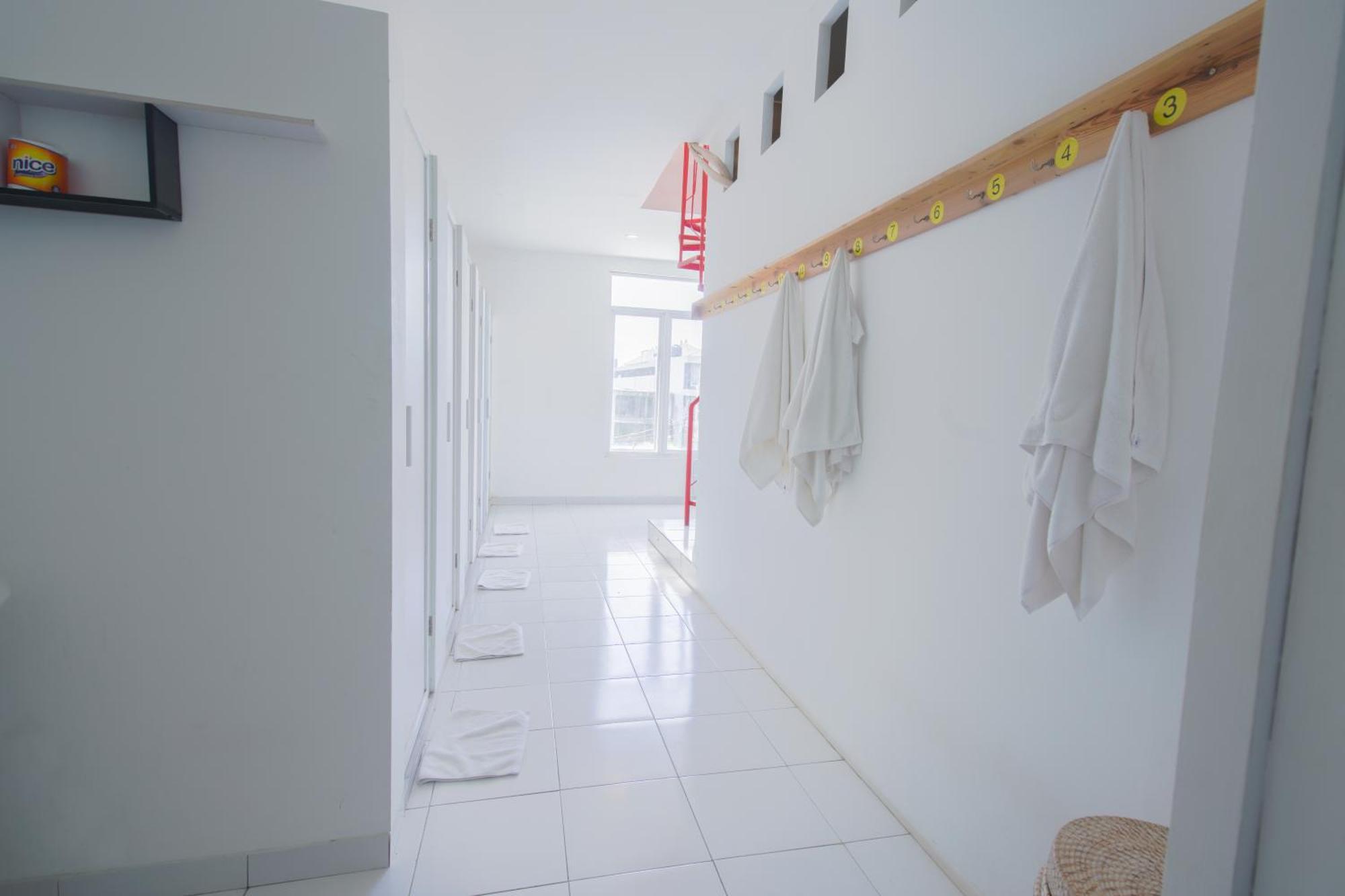 Capsule Inn Bali Legian Exterior foto
